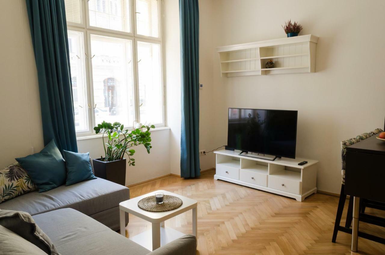 Oltec Apartment Брно Экстерьер фото